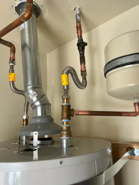 Water heater installation and plumbing repair in Las Cruces